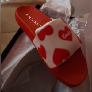 coach slides Size 7 in women